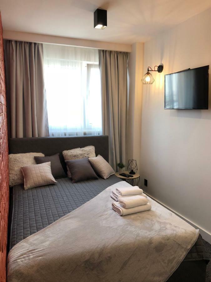 Family & Business Sauna Apartments Rynek Centrum Downtown - 2 Bedroom With Private Sauna, Balcony, Parking Kielce Exterior foto