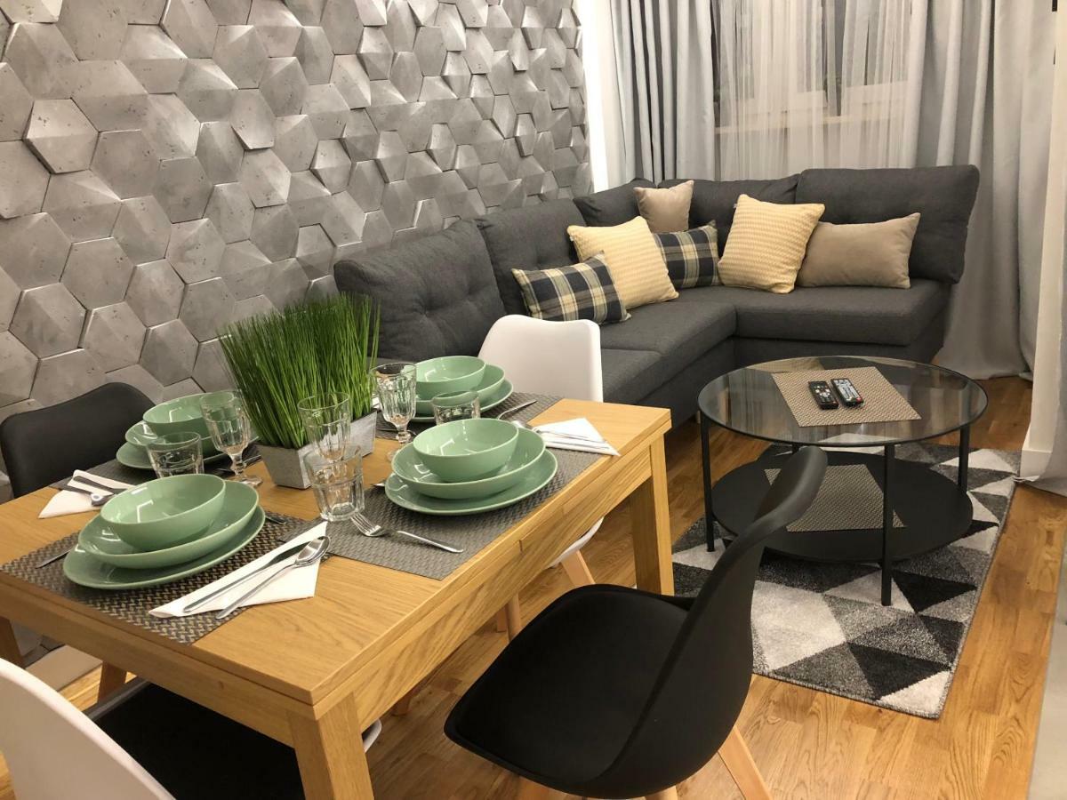 Family & Business Sauna Apartments Rynek Centrum Downtown - 2 Bedroom With Private Sauna, Balcony, Parking Kielce Exterior foto
