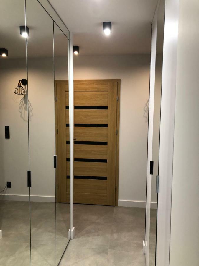 Family & Business Sauna Apartments Rynek Centrum Downtown - 2 Bedroom With Private Sauna, Balcony, Parking Kielce Exterior foto